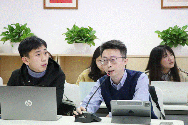 博士学长发言(4号)