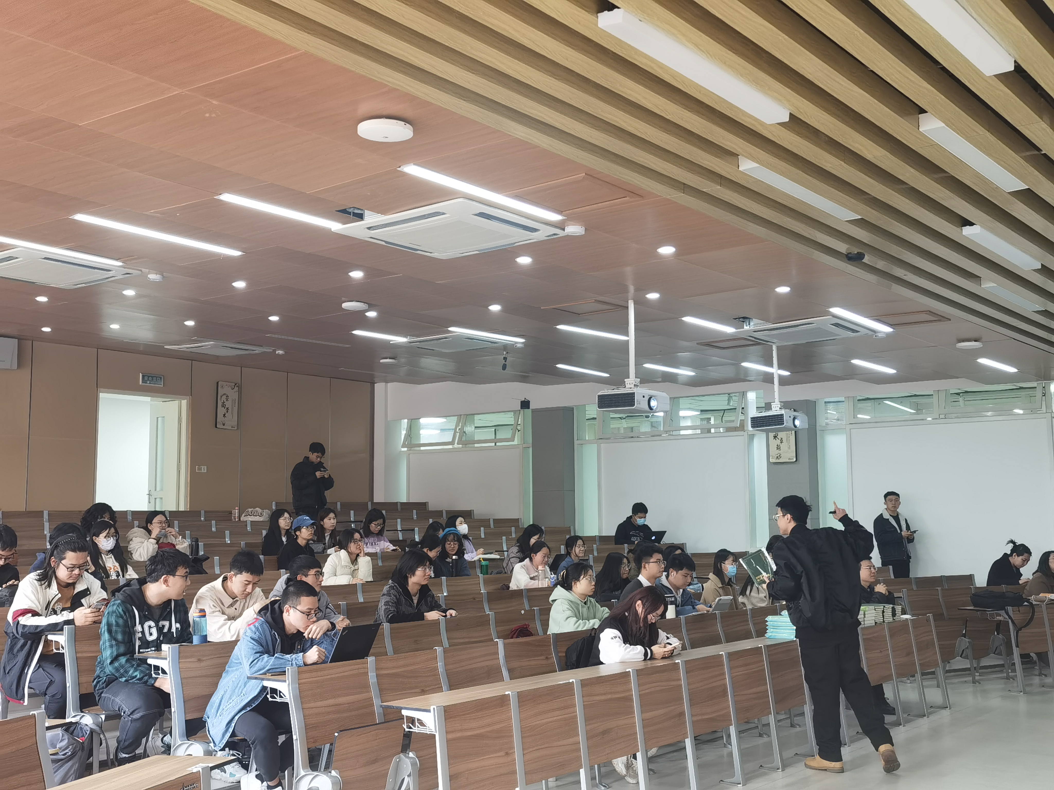 英国威廉集团官网